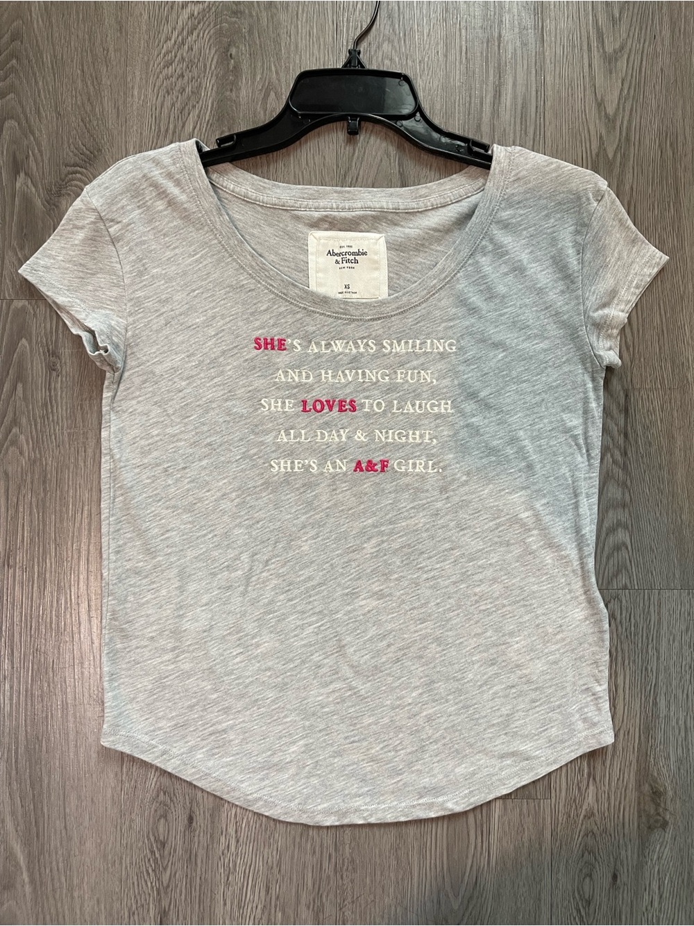 Vtg Abercrombie and fitch graphic baby tee